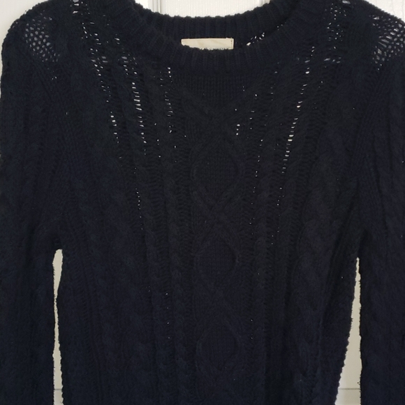 Sweater - Picture 6 of 6